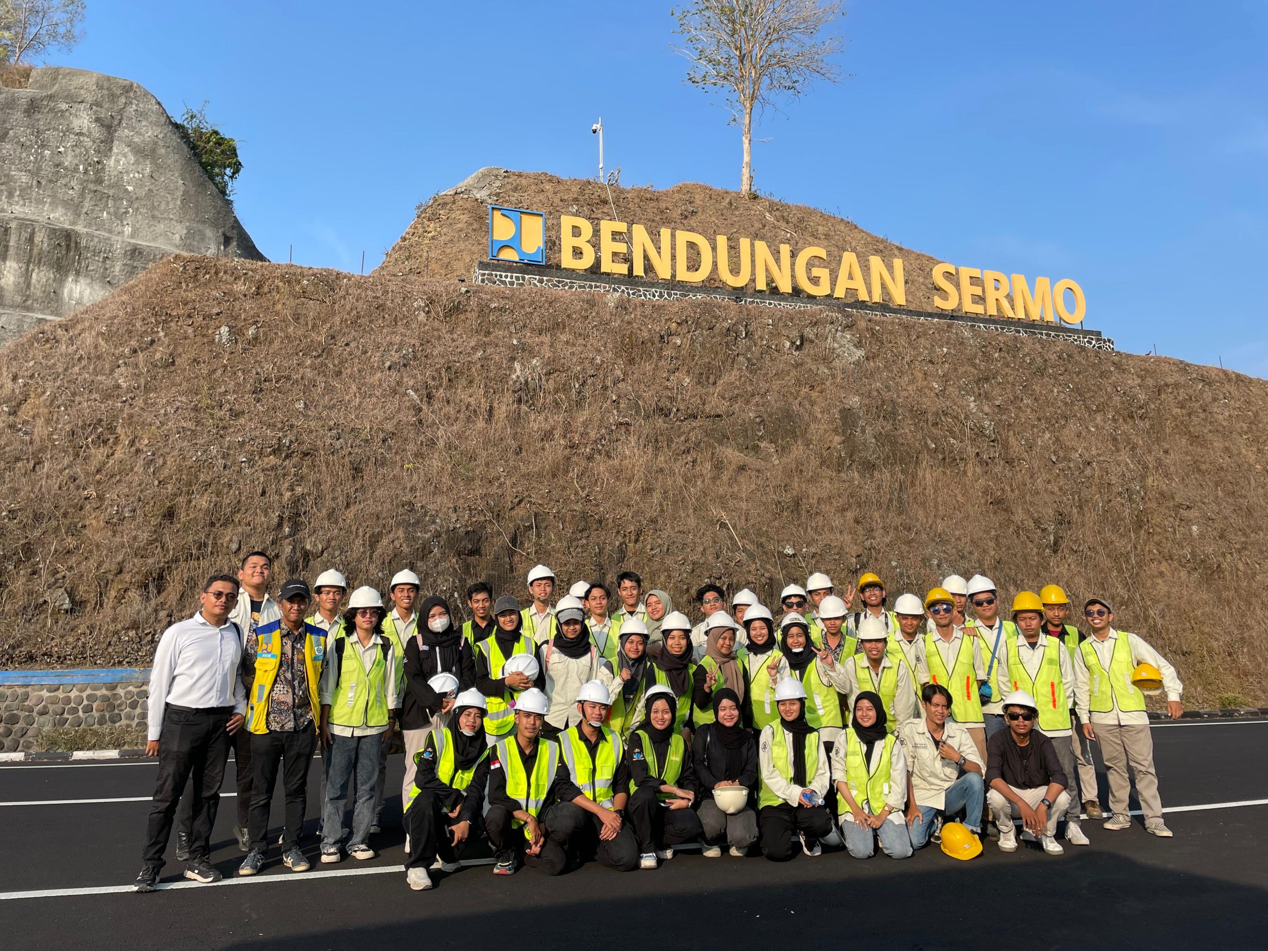 Kunjungan Industri BSO-MCC Sekolah Vokasi UGM: Tingkatkan Pemahaman Mahasiswa Mengenai Infrastruktur Sumber Daya Air